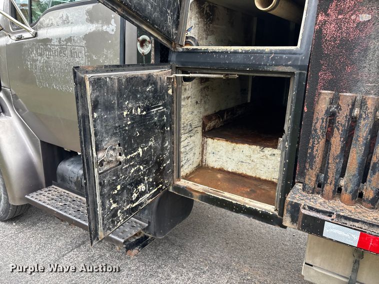 image for item ED2294 2001 Sterling Acterra flatbed truck