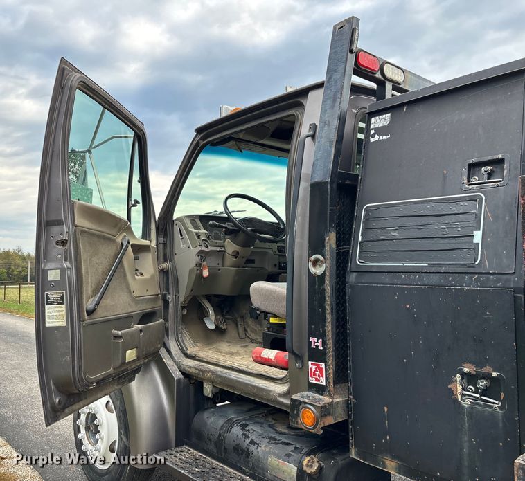 image for item ED2294 2001 Sterling Acterra flatbed truck