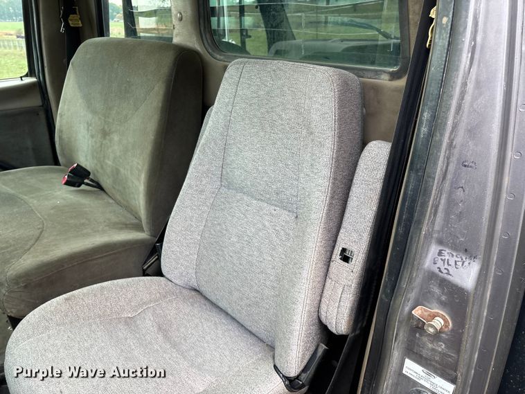 image for item ED2294 2001 Sterling Acterra flatbed truck