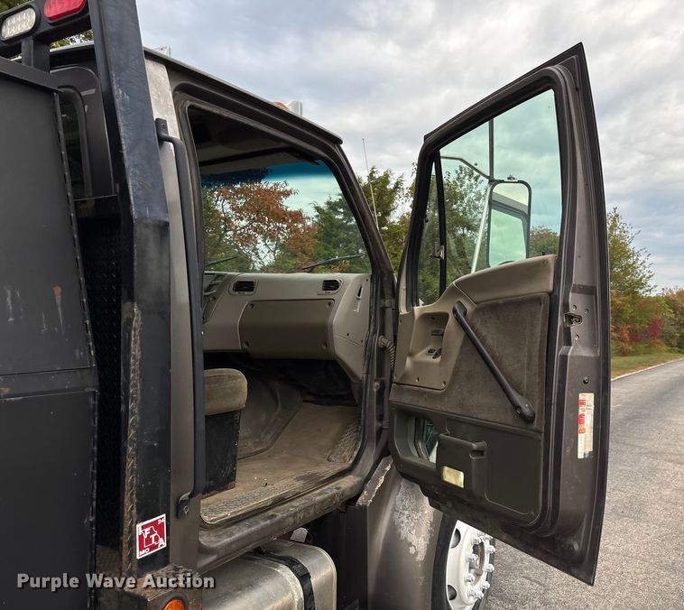 image for item ED2294 2001 Sterling Acterra flatbed truck