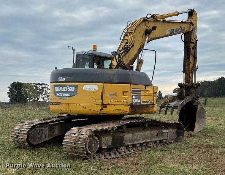 EXCAVADORA 2010 KOMATSU PC228USLC3