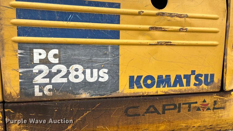 image for item ED2296 2010 Komatsu PC228USLC-3 excavator