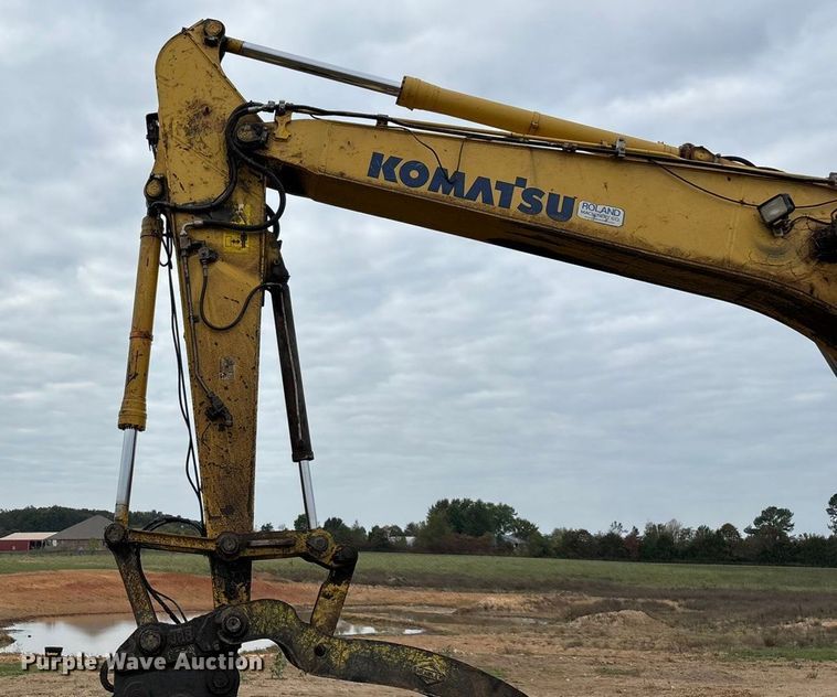 image for item ED2296 2010 Komatsu PC228USLC-3 excavator