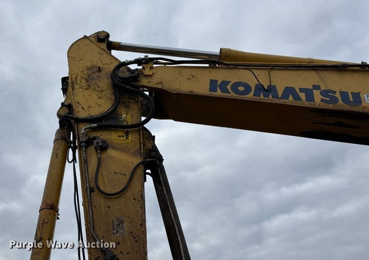 image for item ED2296 2010 Komatsu PC228USLC-3 excavator