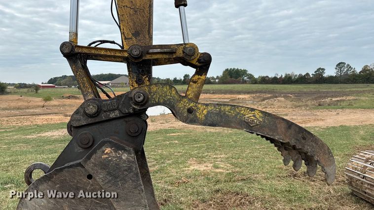 image for item ED2296 2010 Komatsu PC228USLC-3 excavator