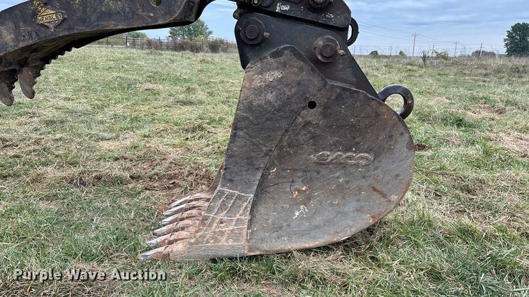 image for item ED2296 2010 Komatsu PC228USLC-3 excavator