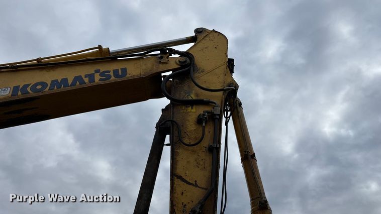 image for item ED2296 2010 Komatsu PC228USLC-3 excavator