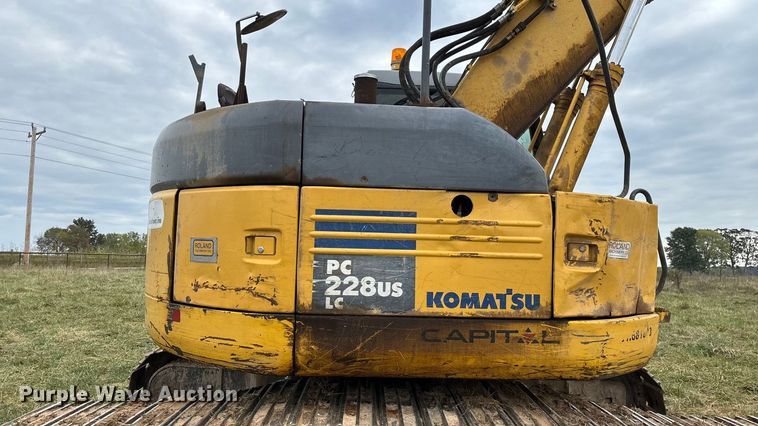 image for item ED2296 2010 Komatsu PC228USLC-3 excavator