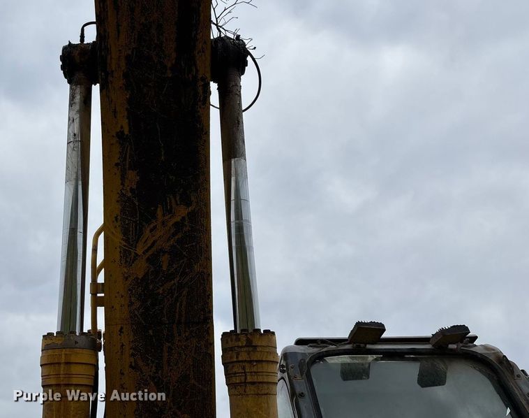 image for item ED2296 2010 Komatsu PC228USLC-3 excavator