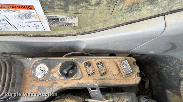 image for item ED2296 2010 Komatsu PC228USLC-3 excavator