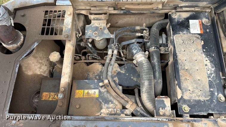 image for item ED2296 2010 Komatsu PC228USLC-3 excavator