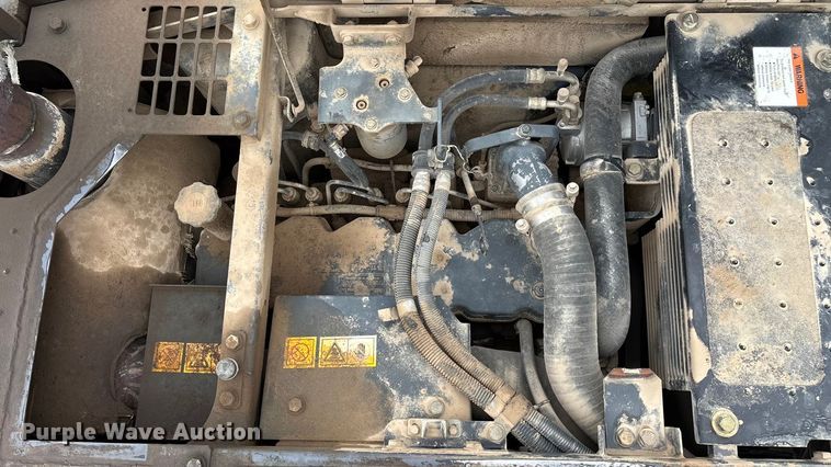 image for item ED2296 2010 Komatsu PC228USLC-3 excavator