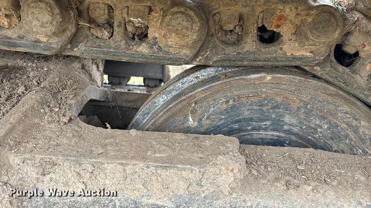 image for item ED2296 2010 Komatsu PC228USLC-3 excavator