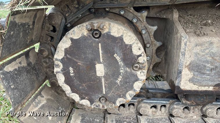 image for item ED2296 2010 Komatsu PC228USLC-3 excavator