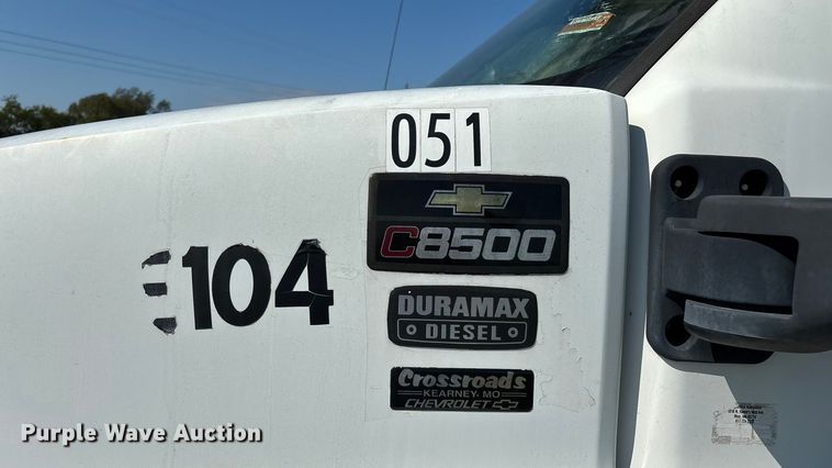 image for item ED2297 2006 Chevrolet C8500 digger derrick truck
