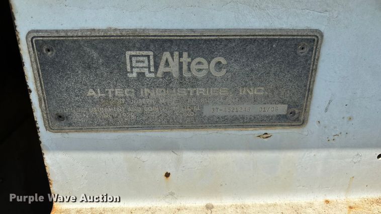 image for item ED2297 2006 Chevrolet C8500 digger derrick truck