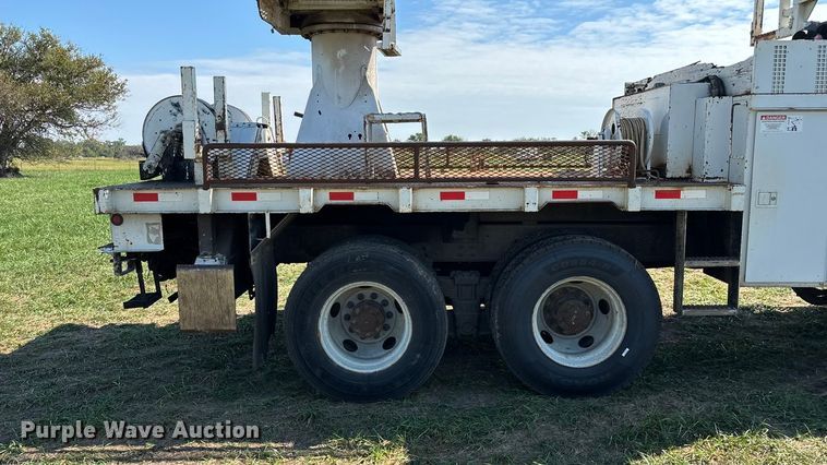 image for item ED2297 2006 Chevrolet C8500 digger derrick truck