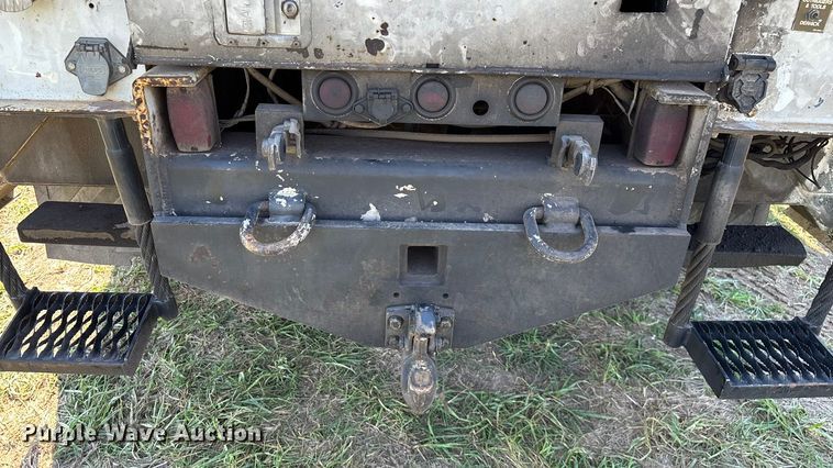 image for item ED2297 2006 Chevrolet C8500 digger derrick truck