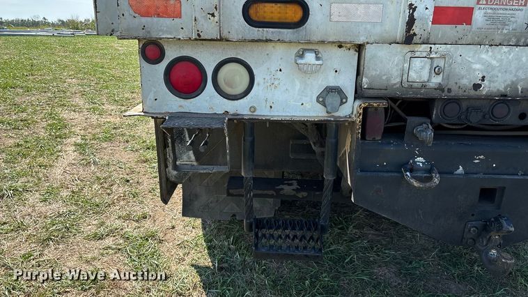 image for item ED2297 2006 Chevrolet C8500 digger derrick truck