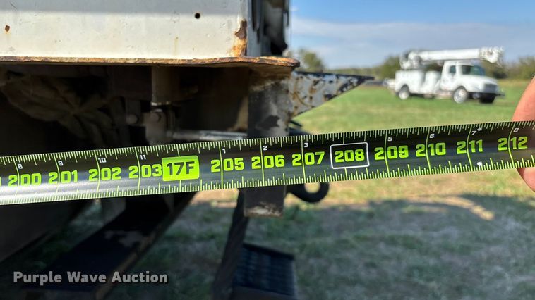 image for item ED2297 2006 Chevrolet C8500 digger derrick truck