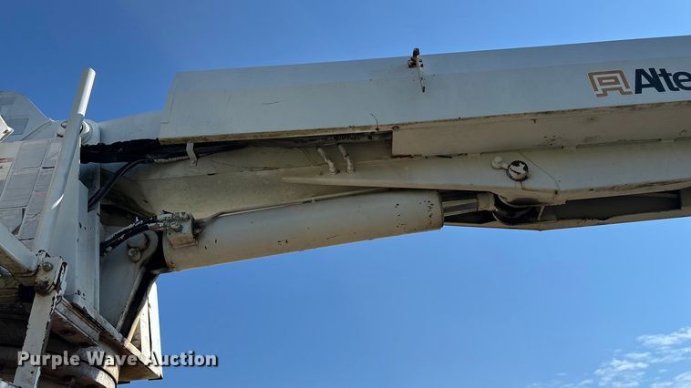 image for item ED2297 2006 Chevrolet C8500 digger derrick truck