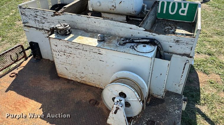 image for item ED2297 2006 Chevrolet C8500 digger derrick truck