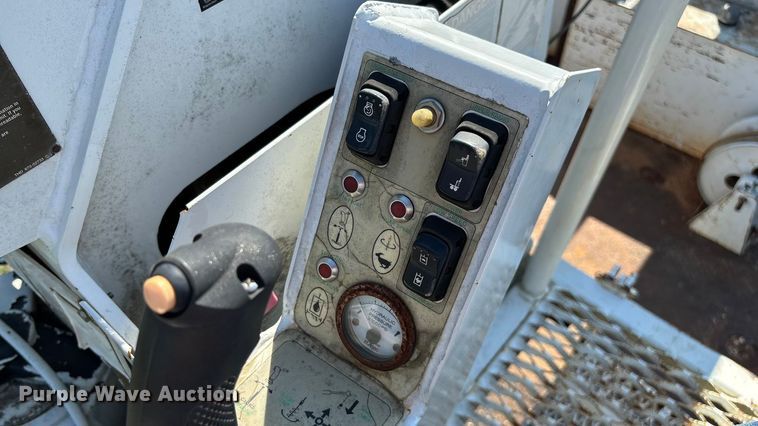 image for item ED2297 2006 Chevrolet C8500 digger derrick truck