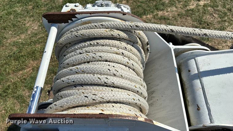 image for item ED2297 2006 Chevrolet C8500 digger derrick truck