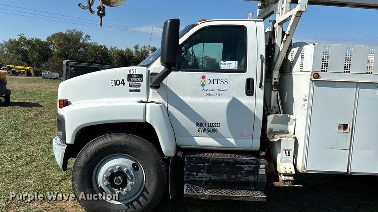 image for item ED2297 2006 Chevrolet C8500 digger derrick truck