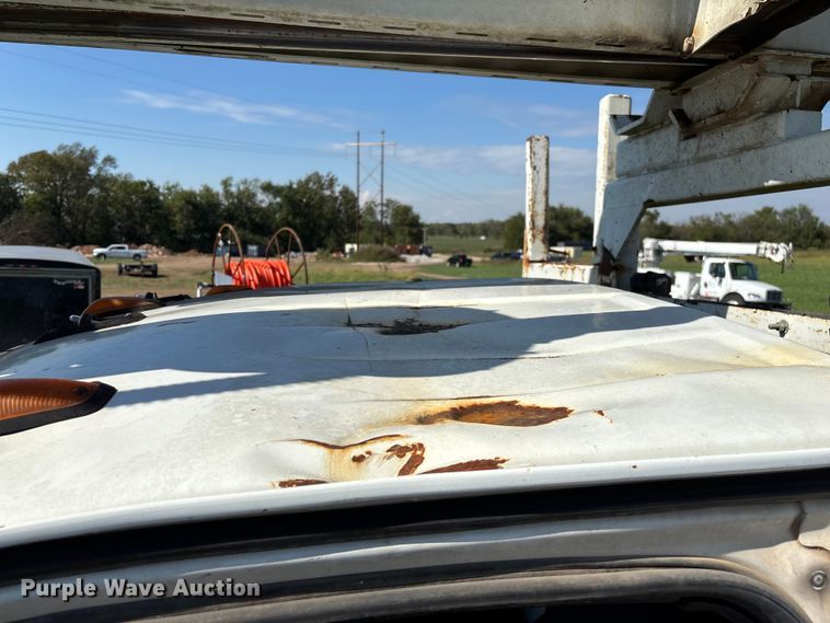 image for item ED2297 2006 Chevrolet C8500 digger derrick truck