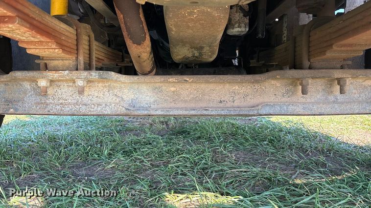 image for item ED2297 2006 Chevrolet C8500 digger derrick truck