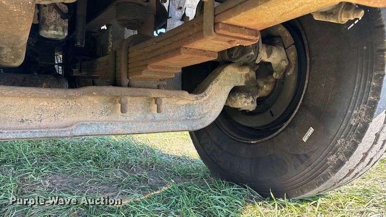 image for item ED2297 2006 Chevrolet C8500 digger derrick truck