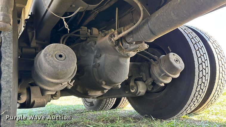 image for item ED2297 2006 Chevrolet C8500 digger derrick truck