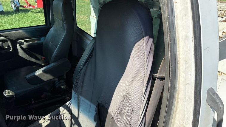 image for item ED2297 2006 Chevrolet C8500 digger derrick truck