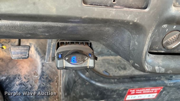 image for item ED2297 2006 Chevrolet C8500 digger derrick truck