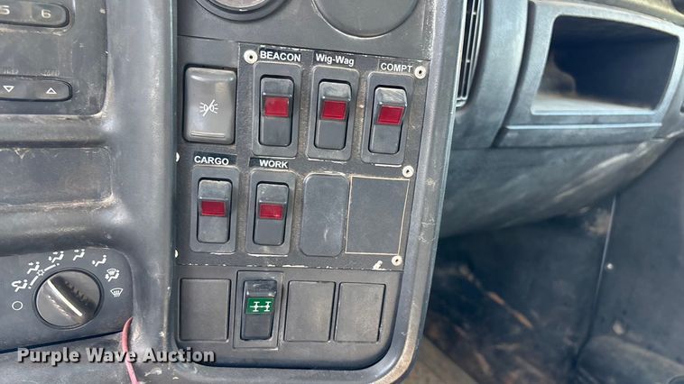 image for item ED2297 2006 Chevrolet C8500 digger derrick truck