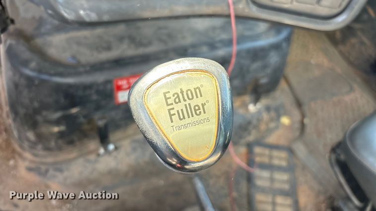 image for item ED2297 2006 Chevrolet C8500 digger derrick truck