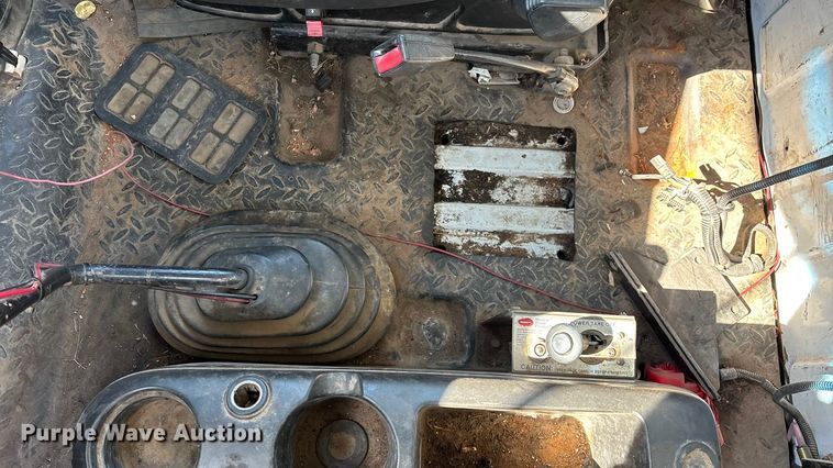 image for item ED2297 2006 Chevrolet C8500 digger derrick truck