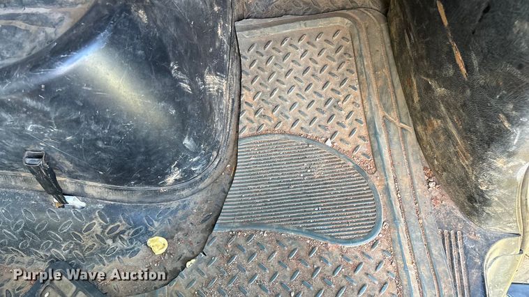 image for item ED2297 2006 Chevrolet C8500 digger derrick truck