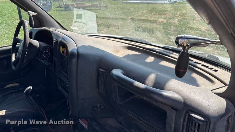 image for item ED2297 2006 Chevrolet C8500 digger derrick truck