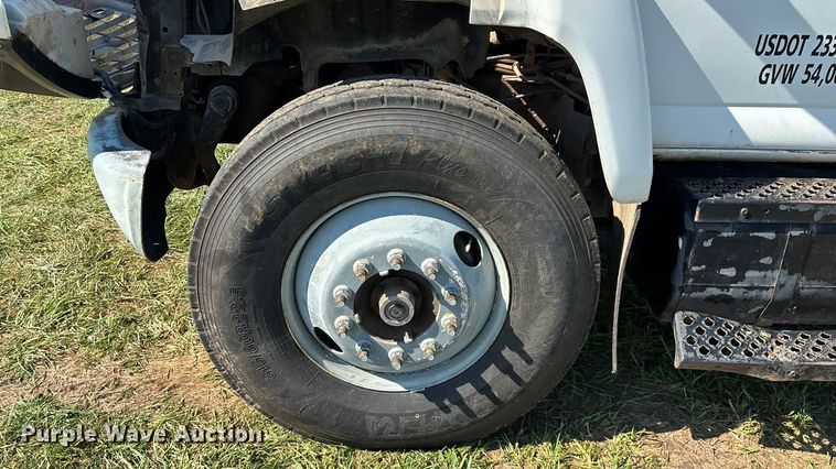 image for item ED2297 2006 Chevrolet C8500 digger derrick truck