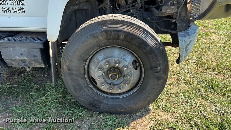 image for item ED2297 2006 Chevrolet C8500 digger derrick truck