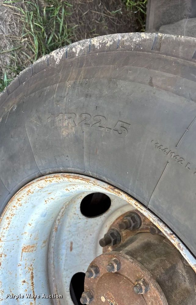 image for item ED2297 2006 Chevrolet C8500 digger derrick truck