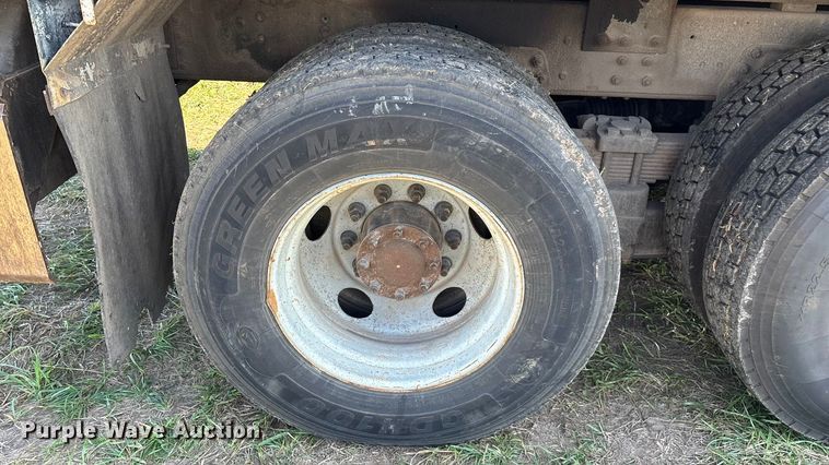 image for item ED2297 2006 Chevrolet C8500 digger derrick truck