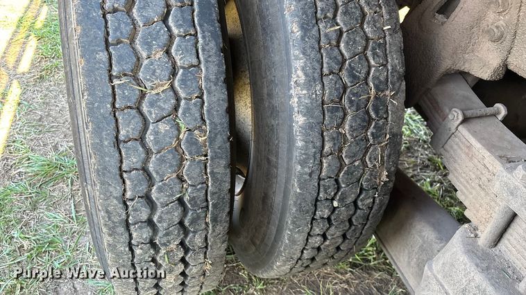 image for item ED2297 2006 Chevrolet C8500 digger derrick truck