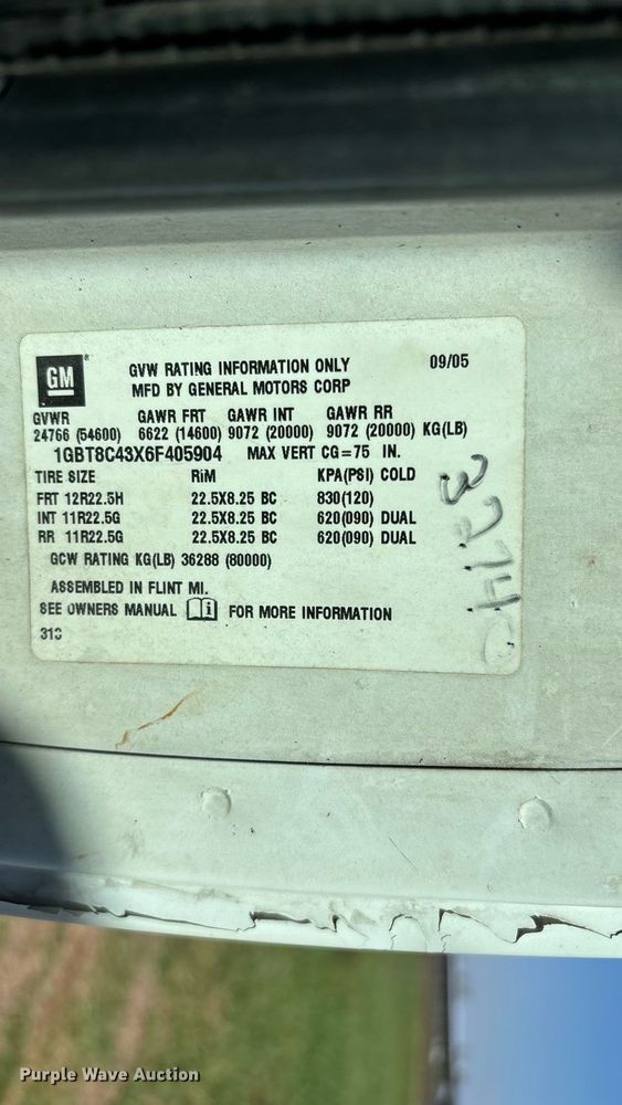 image for item ED2297 2006 Chevrolet C8500 digger derrick truck