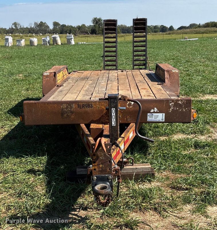 image for item ED2298 2005 Redi Haul equipment trailer