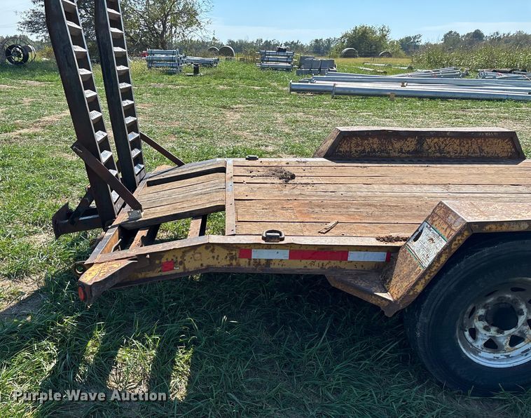 image for item ED2298 2005 Redi Haul equipment trailer