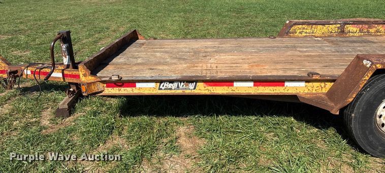 image for item ED2298 2005 Redi Haul equipment trailer