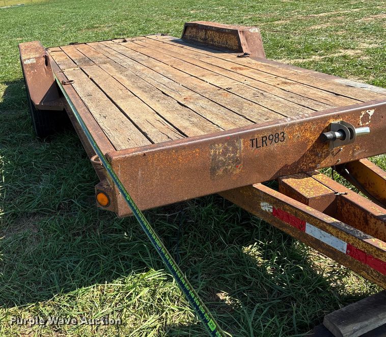 image for item ED2298 2005 Redi Haul equipment trailer